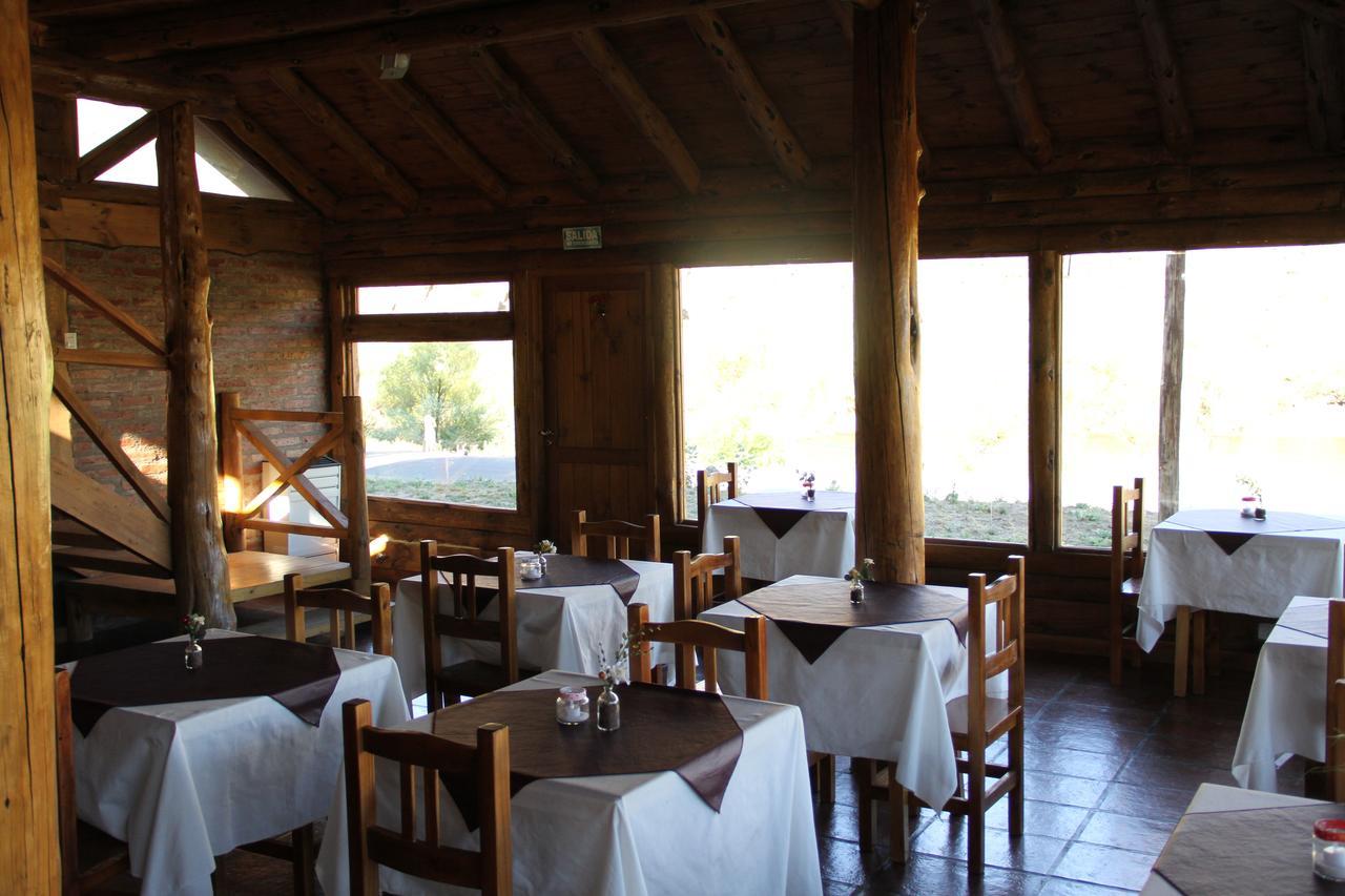 Montana Negra Hotel Alumine Exterior photo