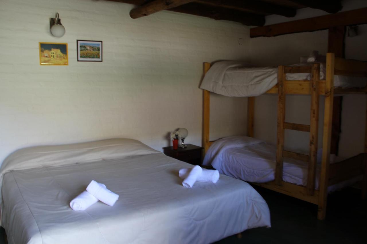 Montana Negra Hotel Alumine Room photo